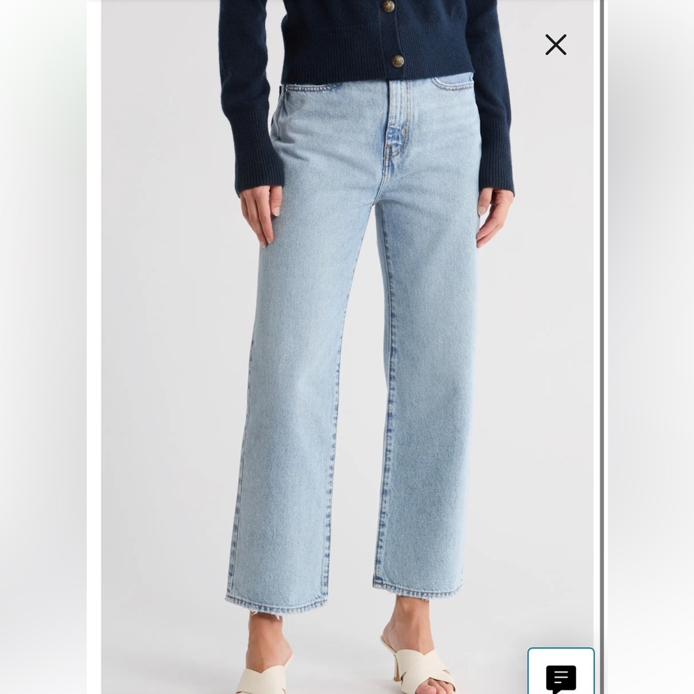 Frame Le Jane Crop light wash blue jeans